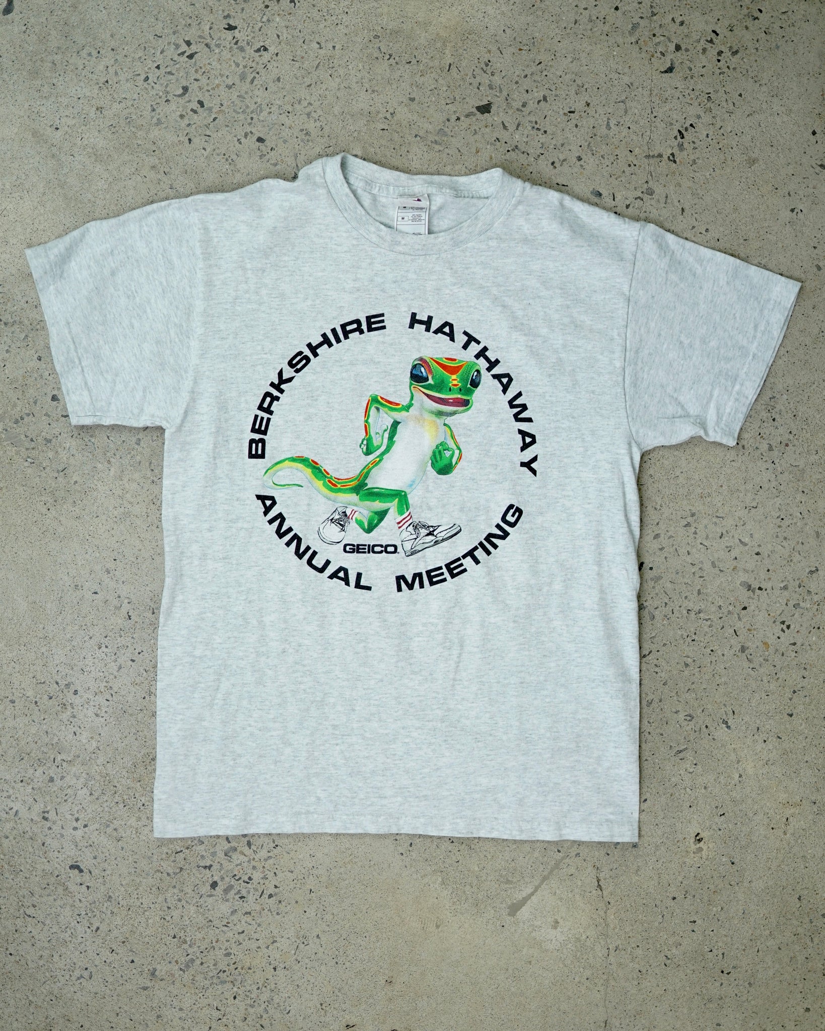 geico t-shirt - medium