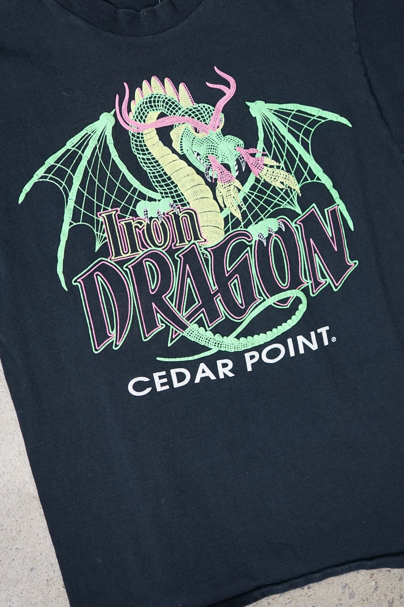 iron dragon t-shirt - small