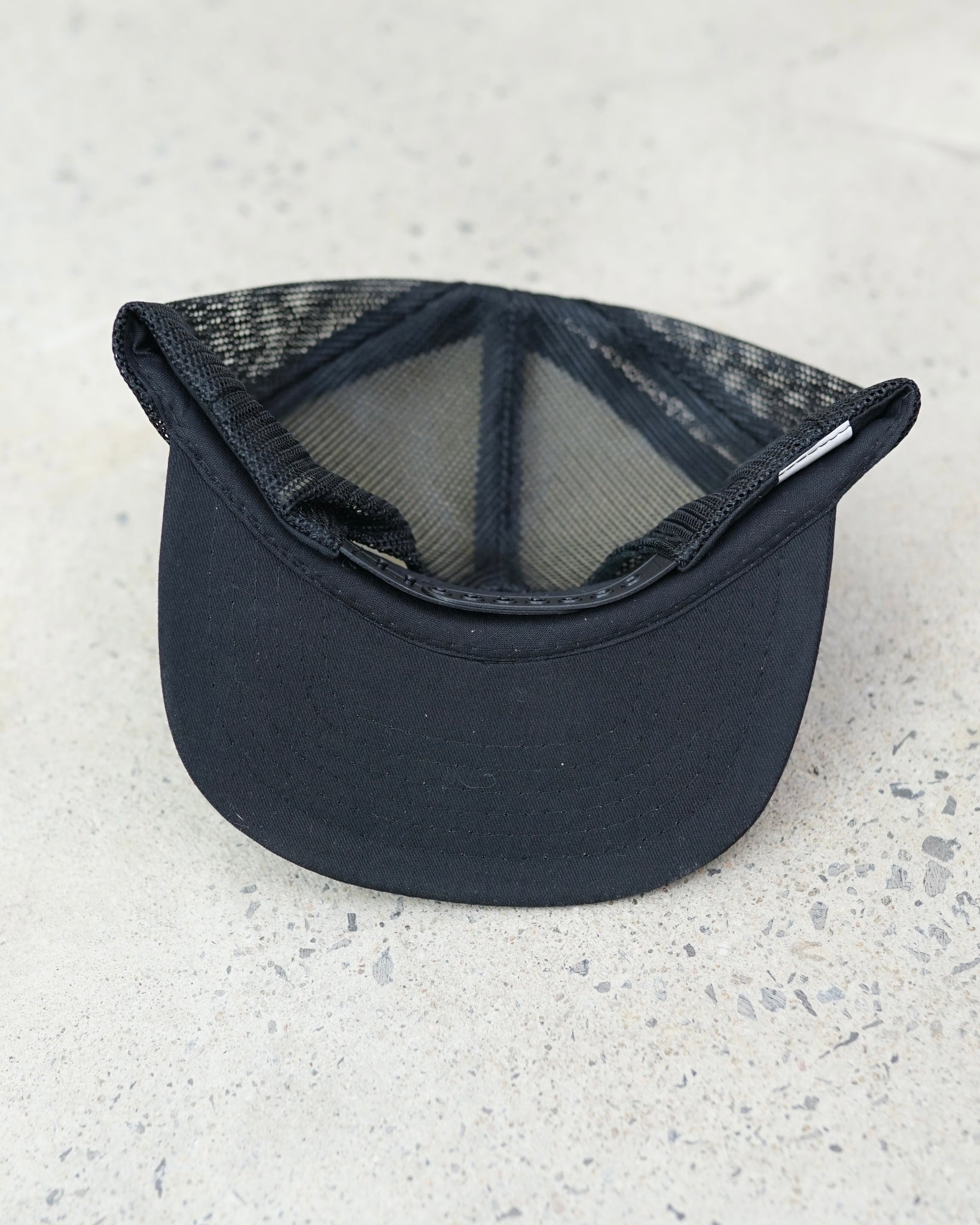 moog racing trucker hat