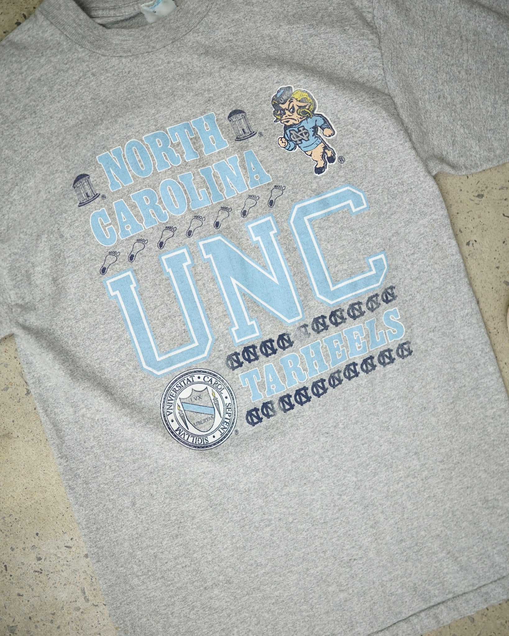 unc tarheels t-shirt - long medium