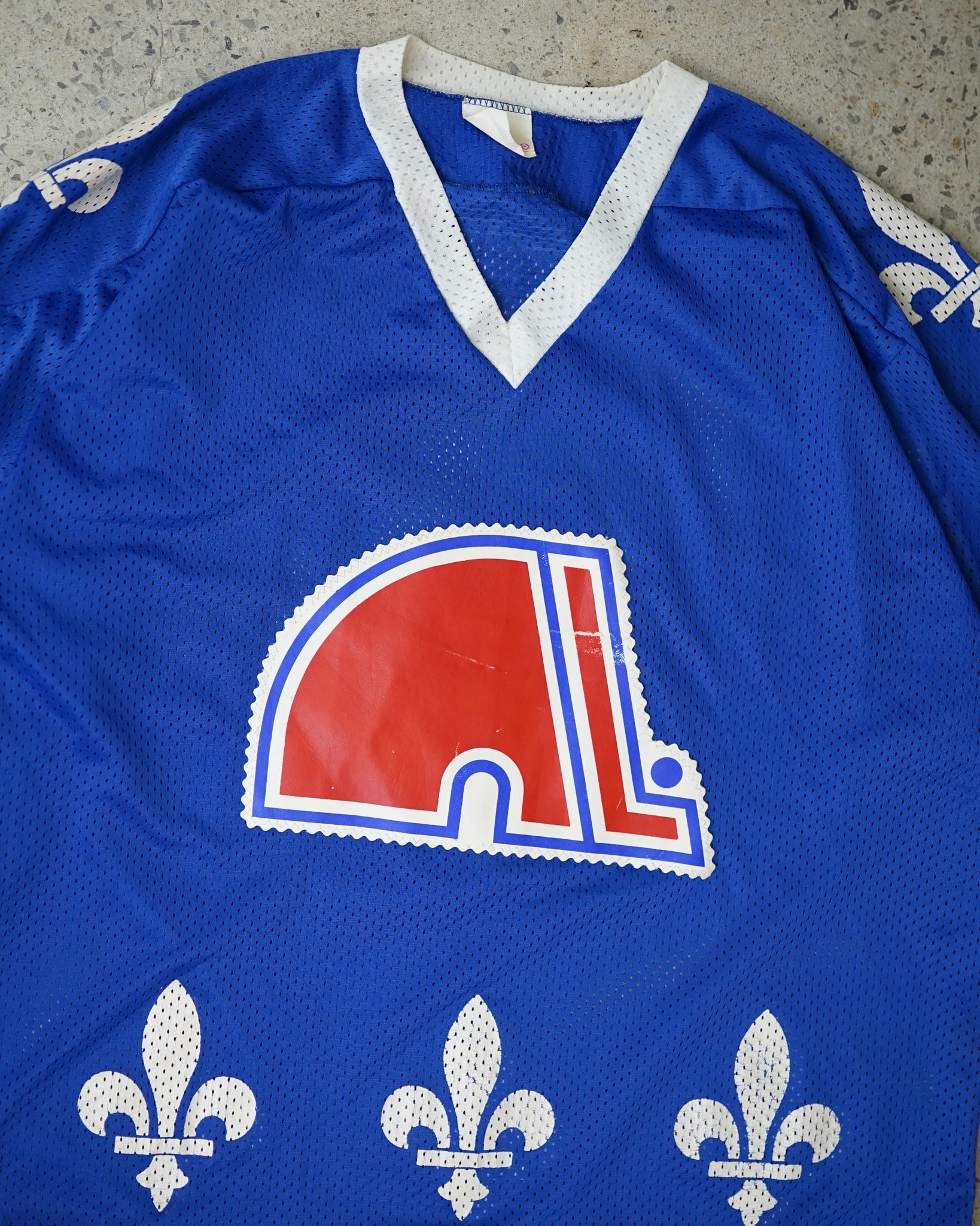 quebec nordiques jersey - medium