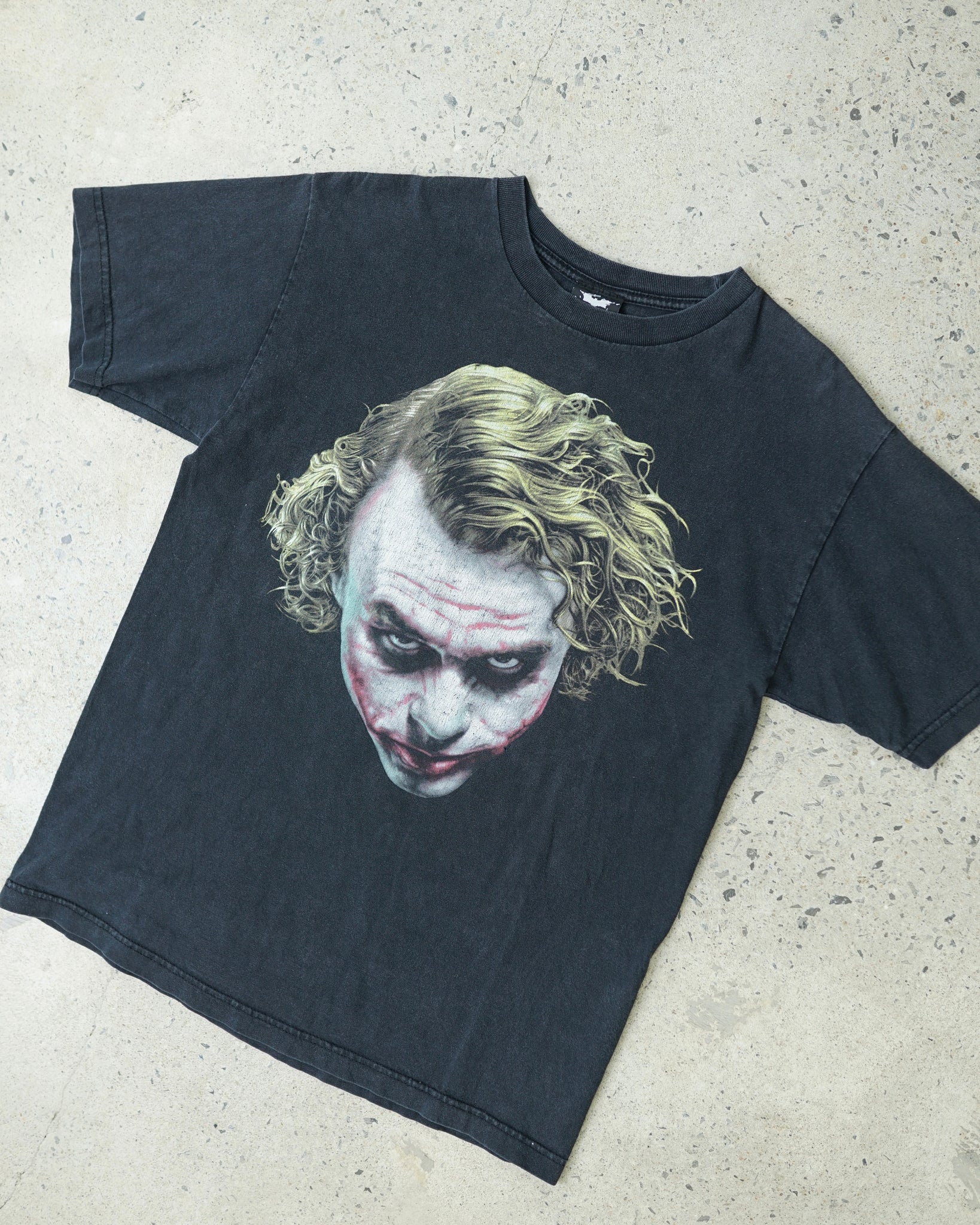 joker t-shirt - medium