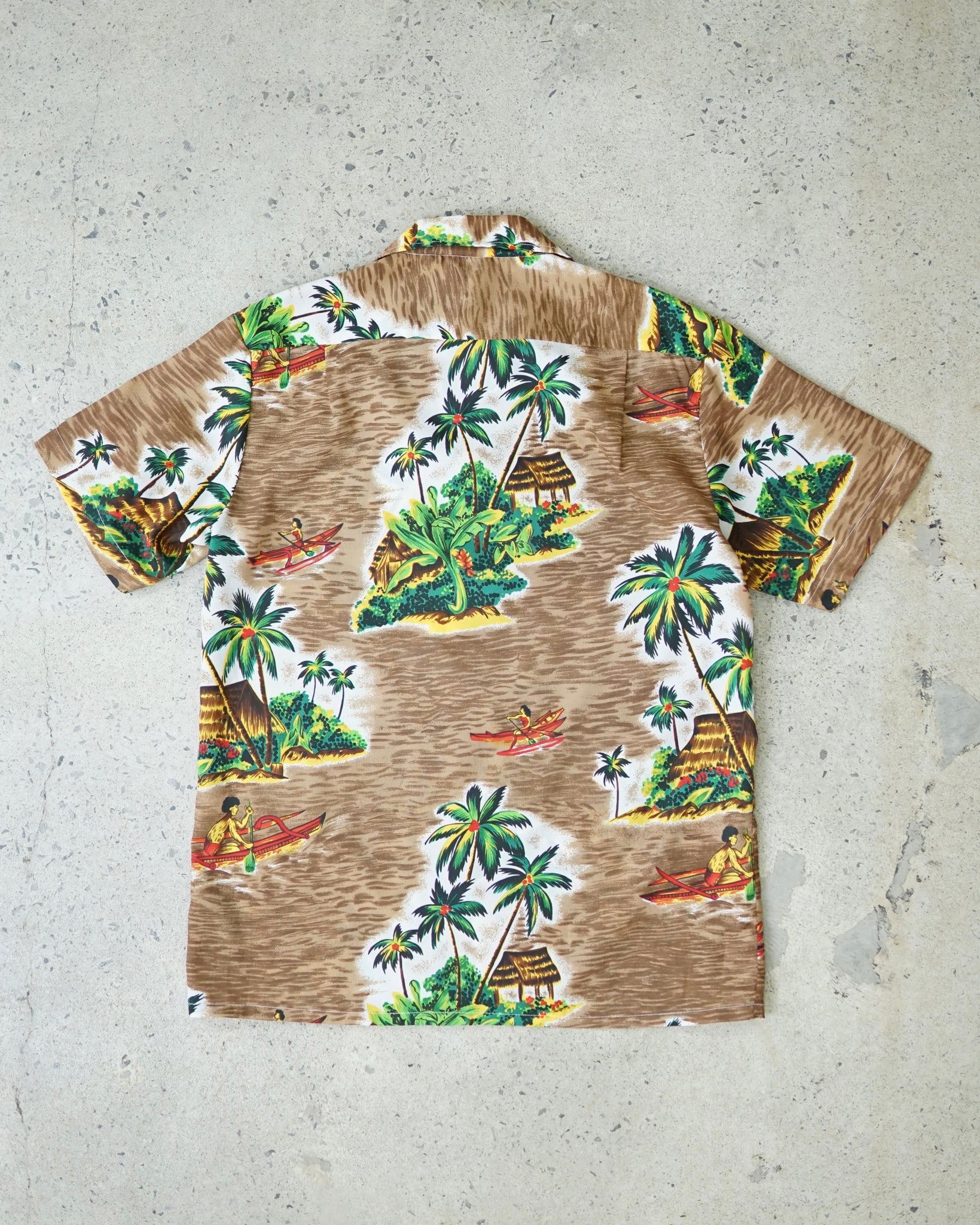 hawaiian shirt - medium