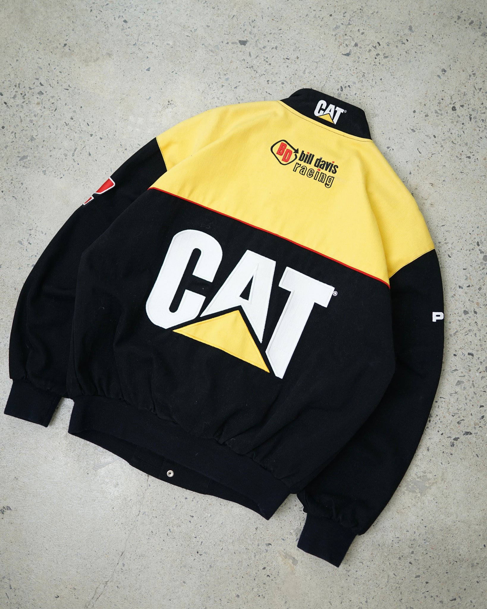 caterpillar nascar jacket - medium