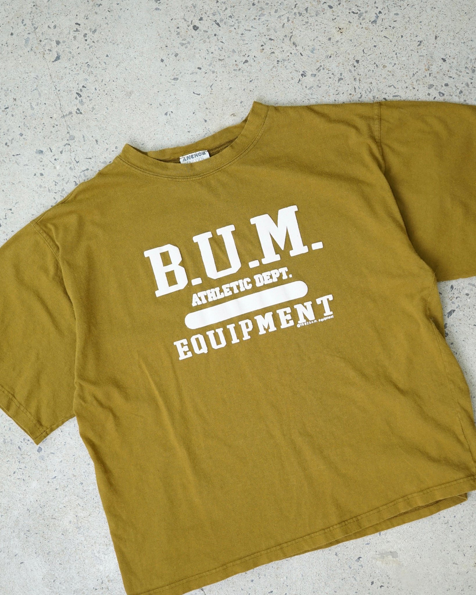 b.u.m. equipment 1992 t-shirt - crop XXL