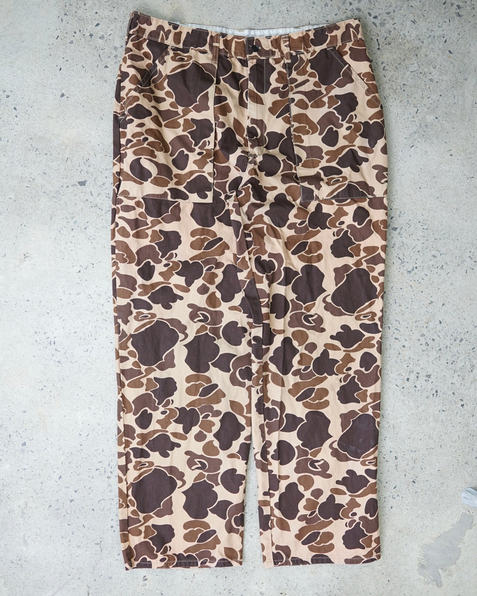 duck bay camo pants - 38x31