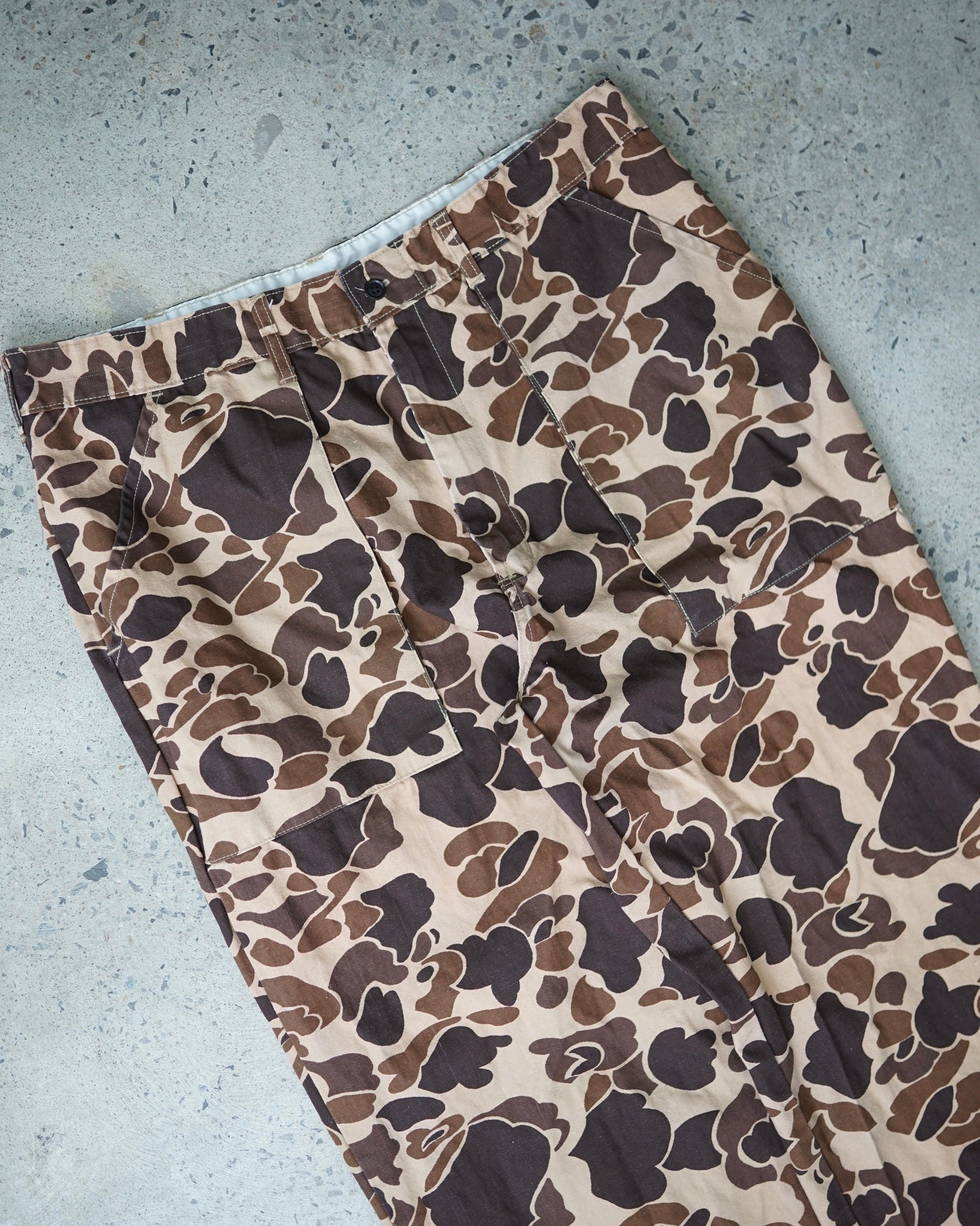 duck bay camo pants - 38x31