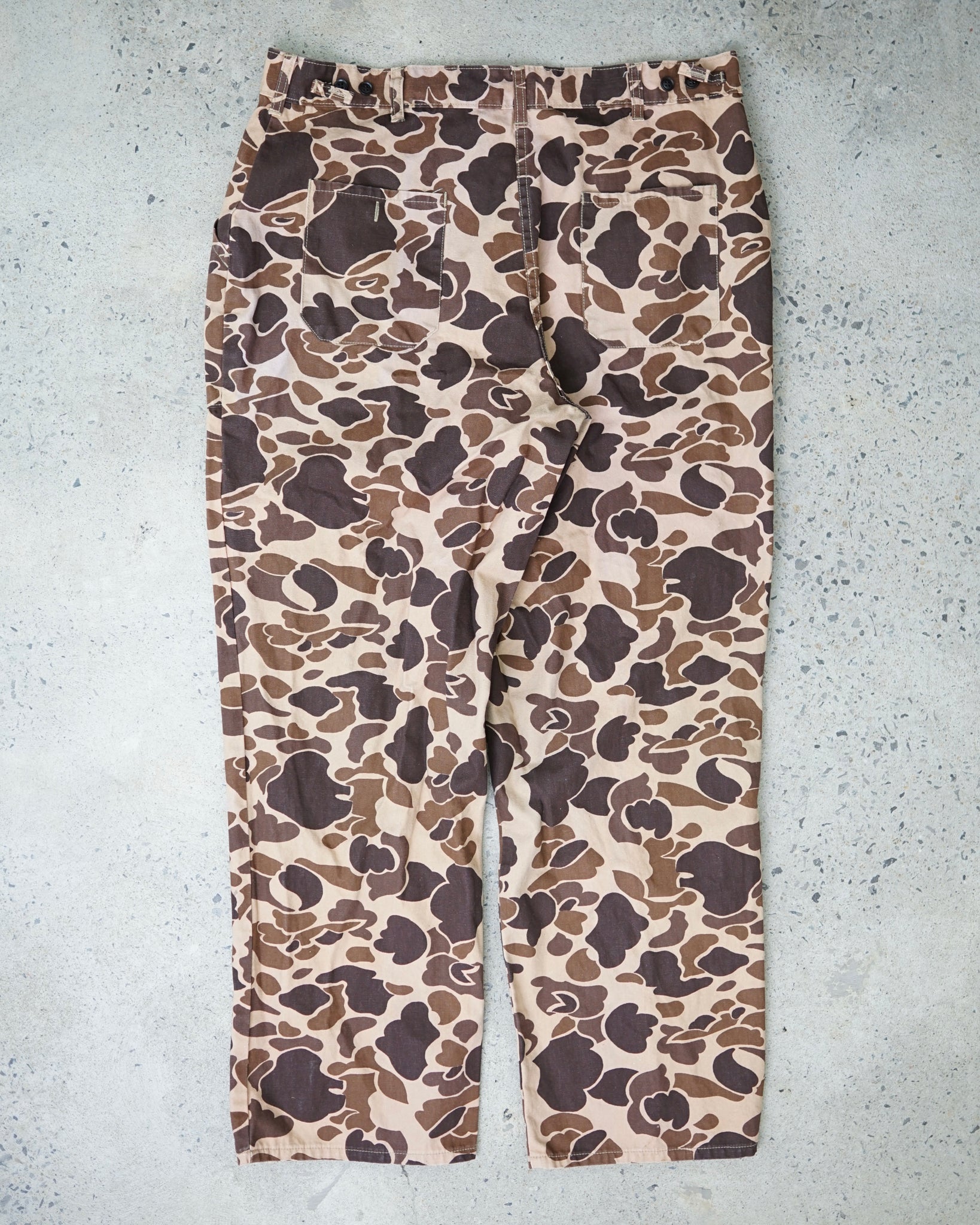 duck bay camo pants - 38x31