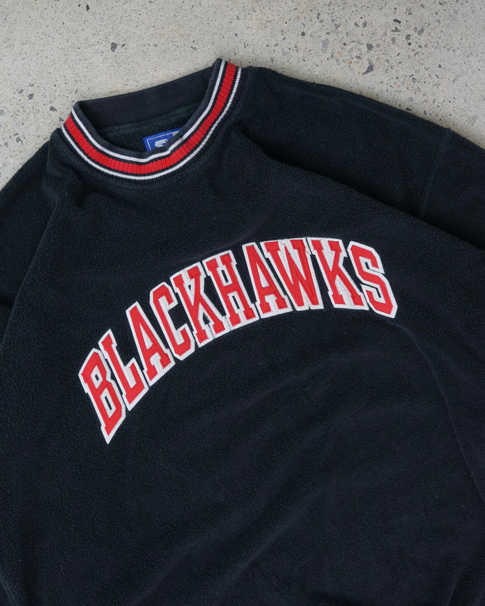 blackhawks fleece crewneck - XL